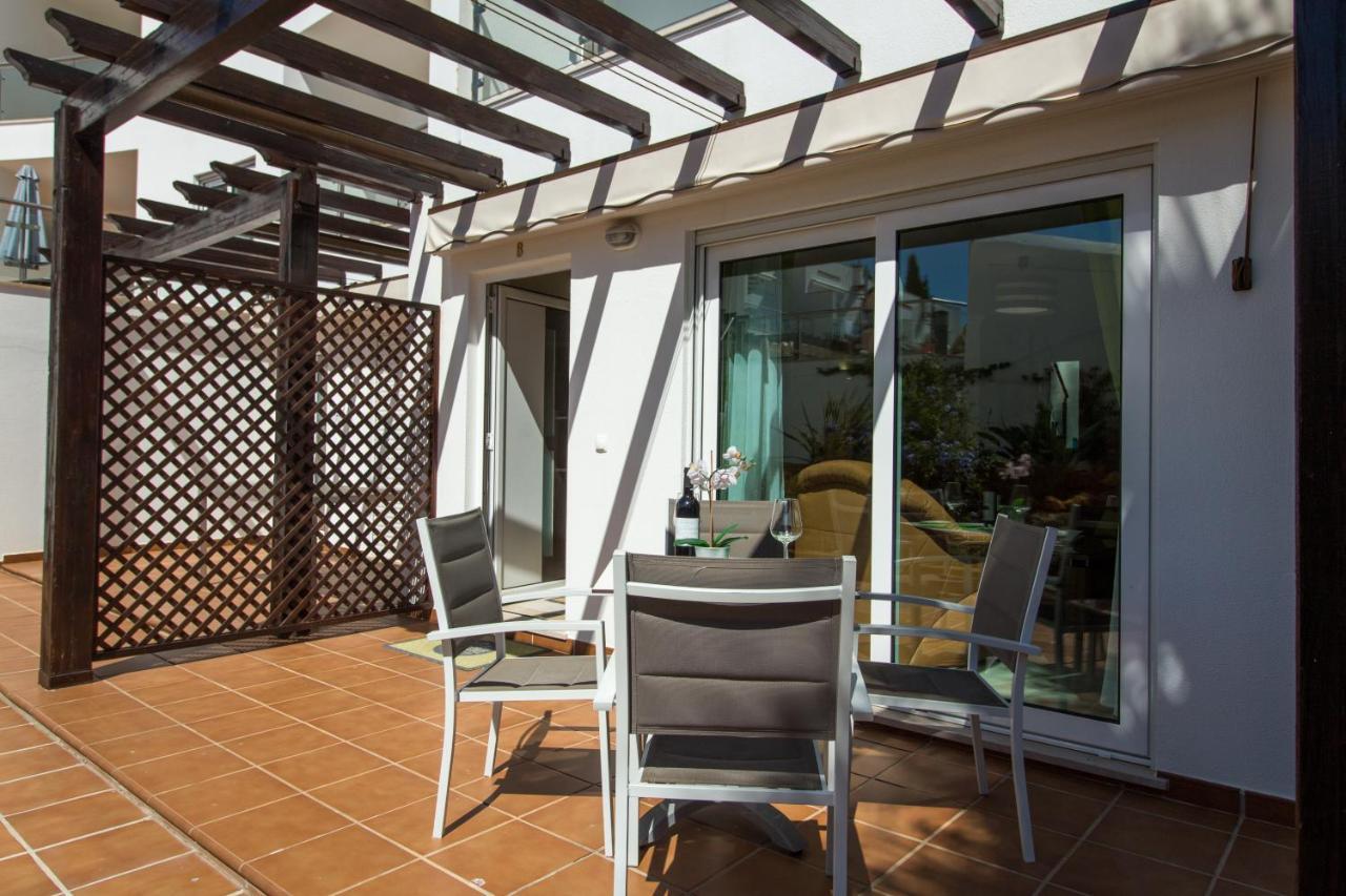Cliff-Top Townhouse With Stunning Ocean Views カルヴォエイロ エクステリア 写真