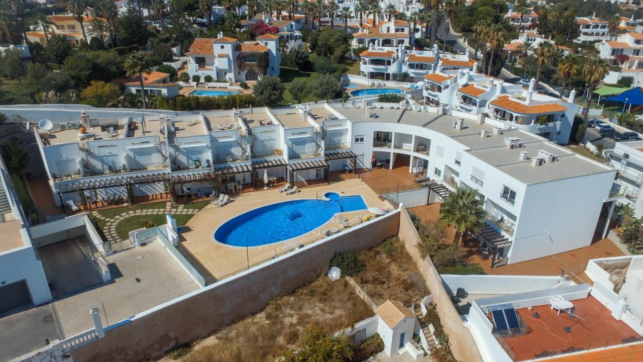Cliff-Top Townhouse With Stunning Ocean Views カルヴォエイロ エクステリア 写真