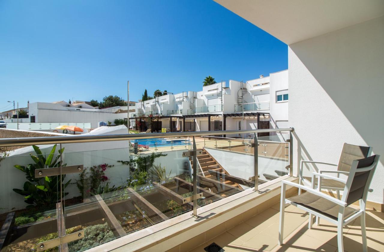 Cliff-Top Townhouse With Stunning Ocean Views カルヴォエイロ エクステリア 写真